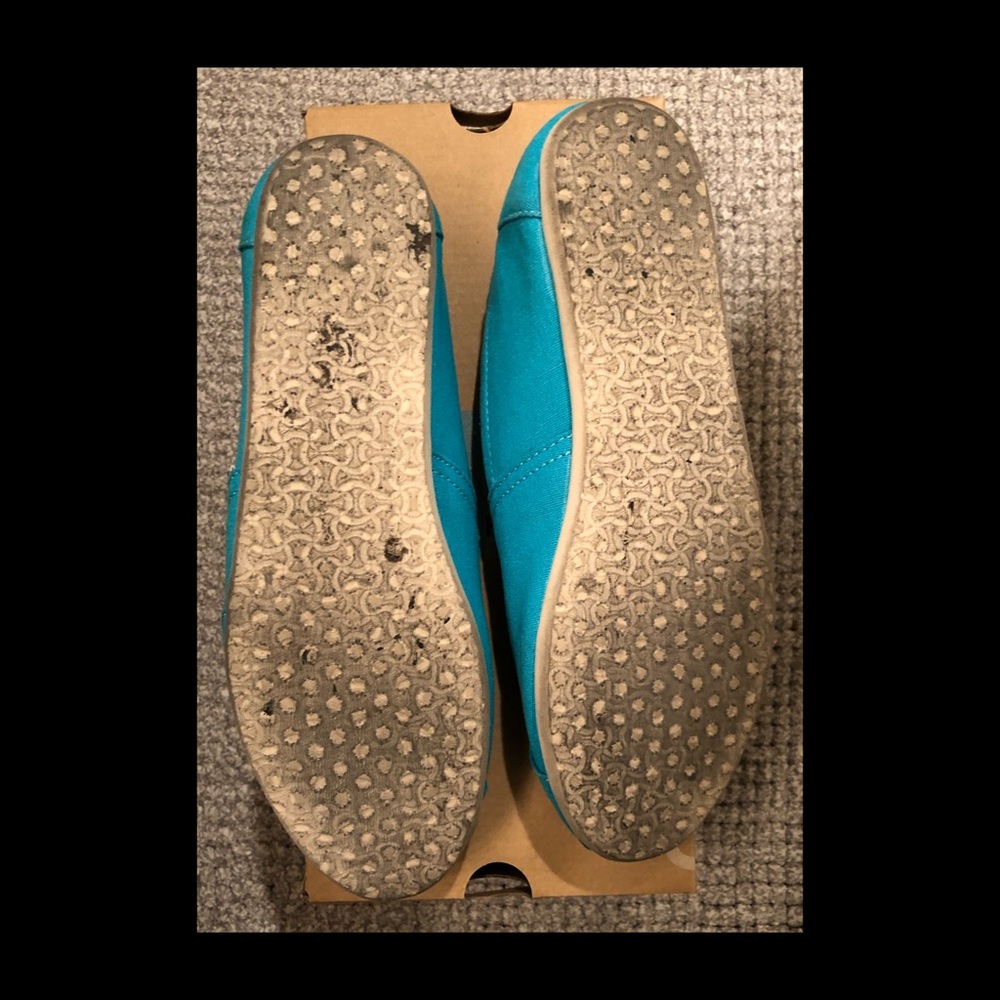 Toms - Picture 6 of 7
